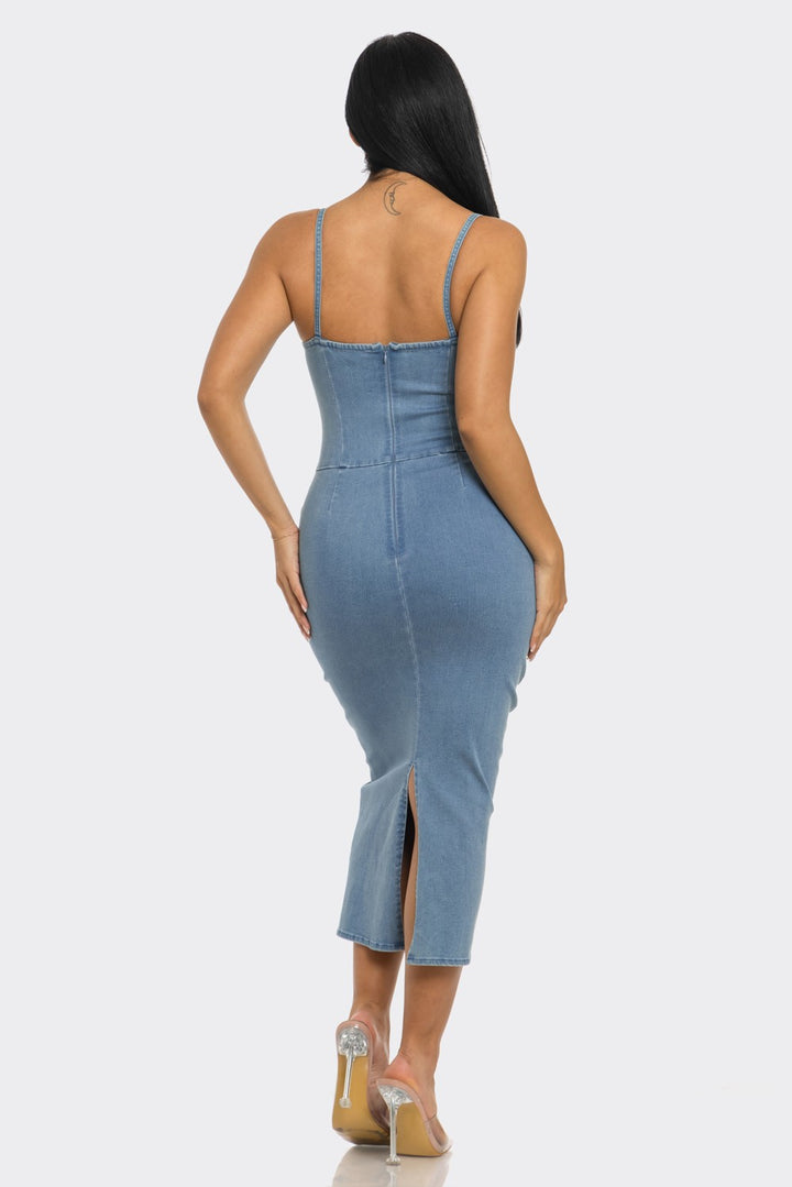 VESTIDO MIDI CASUAL DE DENIM LAVADO CLARO ATHINA